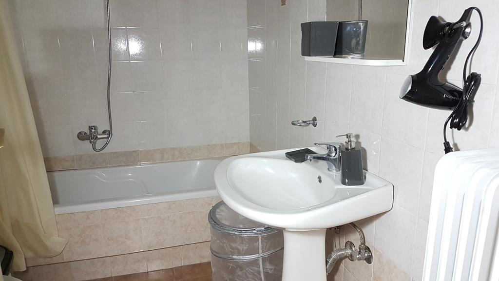 Errathens Wheat Apartment - Athens Center, 3 Bd, 1 Bath 外观 照片